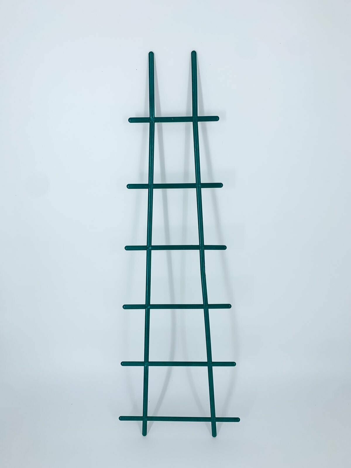 Решетка для вьющихся растений Лесенка, опора для растений, комплект 2 шт, высота 56 см, зеленая - фотография № 2