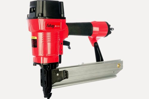 Изображение товара Пистолет скобозабивной S1051 (длина скобы 18-51мм_ширина скобы 10.8_1.4х1.6_80шт_60л/м)