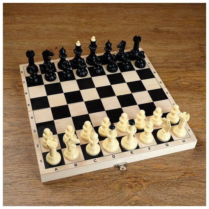 Шахматы, доска дерево 30 х 30 см, фигуры пластик, король h=10.2 см, пешка 3 см 4376558