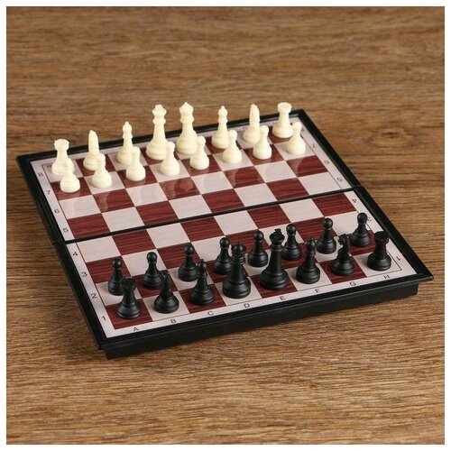 Игра настольная Шахматы классические, доска объёмная, 9х17,5 см