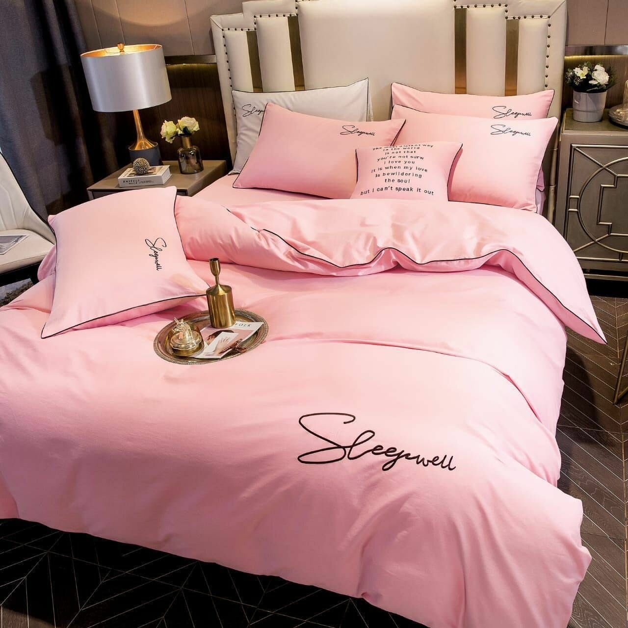 фото Комплект постельного белья Boris семейный, Сатин, декоративный кант, наволочки 70x70, 50x70