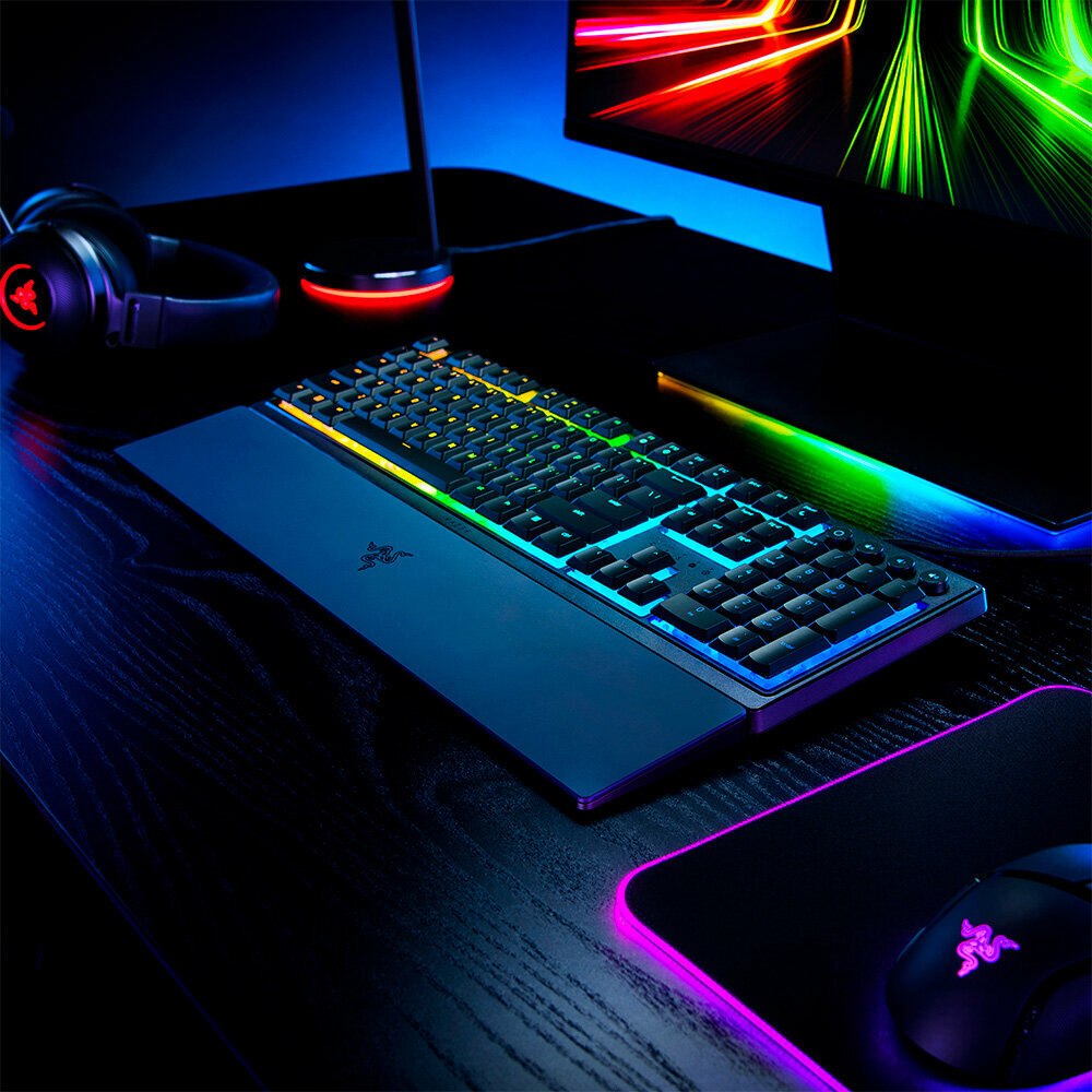 Игровая клавиатура Razer Ornata V3 (RZ03-04460800-R3R1)