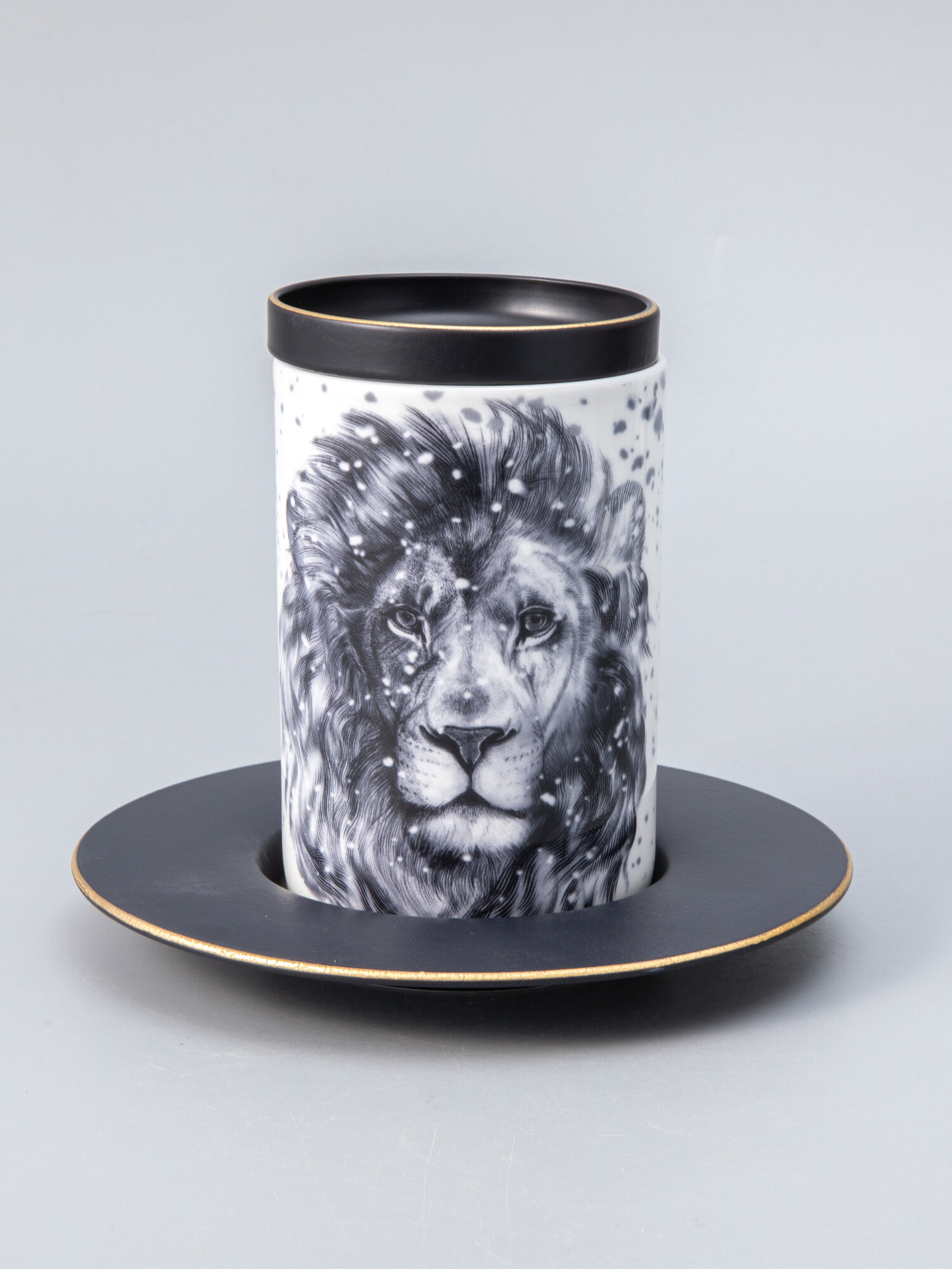 Бокал с блюдцем "Тотем Лев", 390 мл, Императорский фарфоровый завод — фото 1