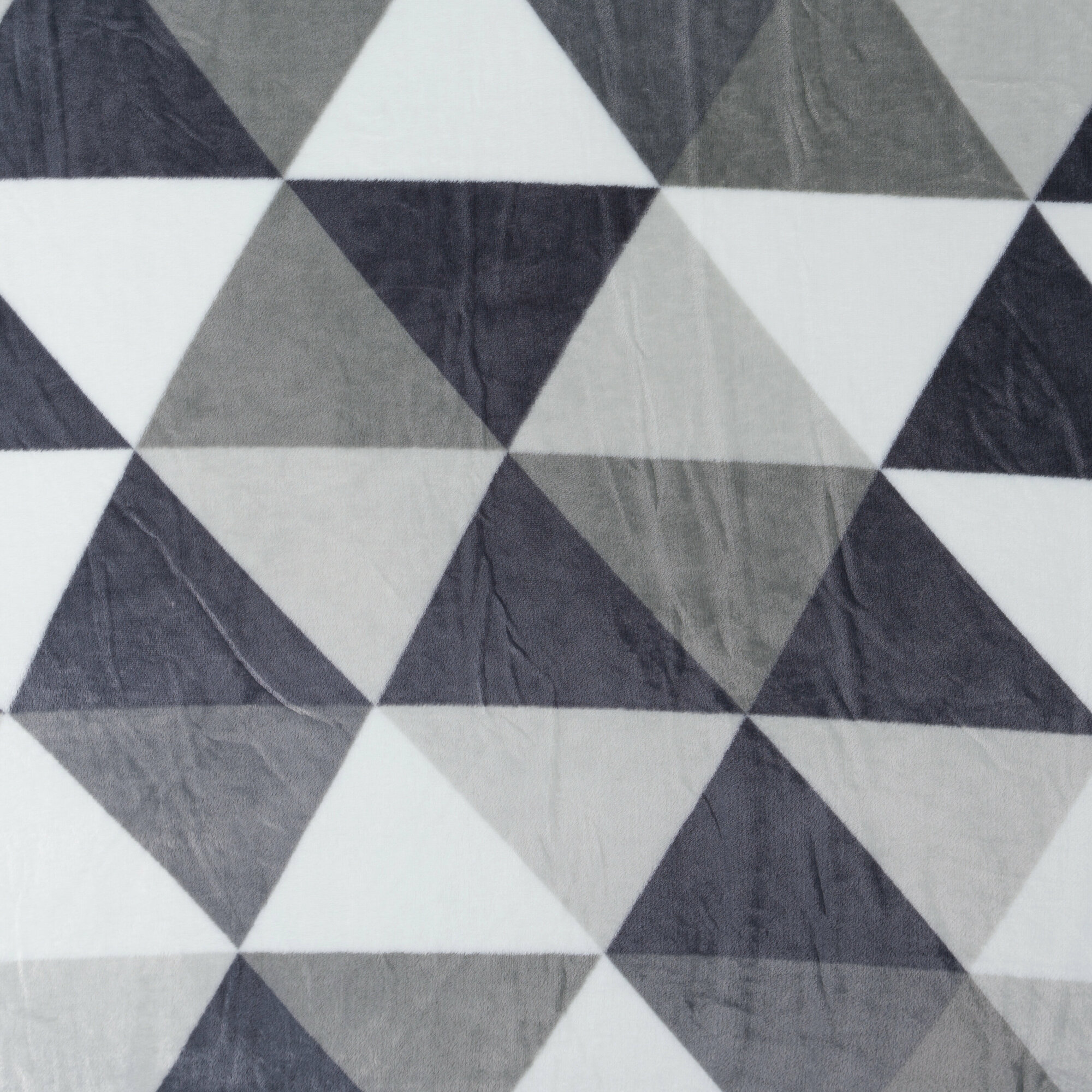 Мягкий двуспальный плед Kamelia, 200 х 220 см, серый, геометрический рисунок - фотография № 3