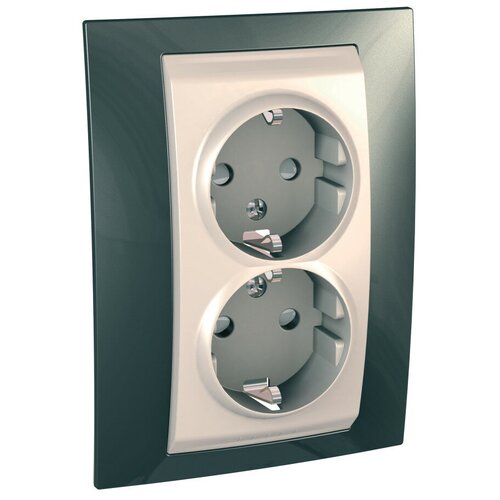 фото Schneider electric розетка двойная schneider electric unica с/з со шторками 10a 250v mgu63.067.524