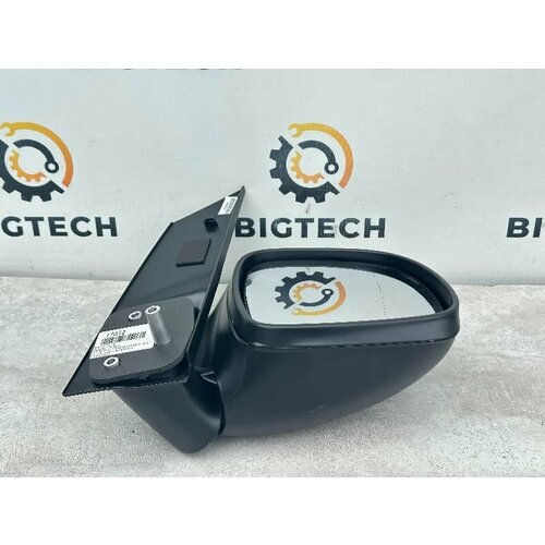 Зеркало правое Mercedes Benz W639 A6398100216 7800₽