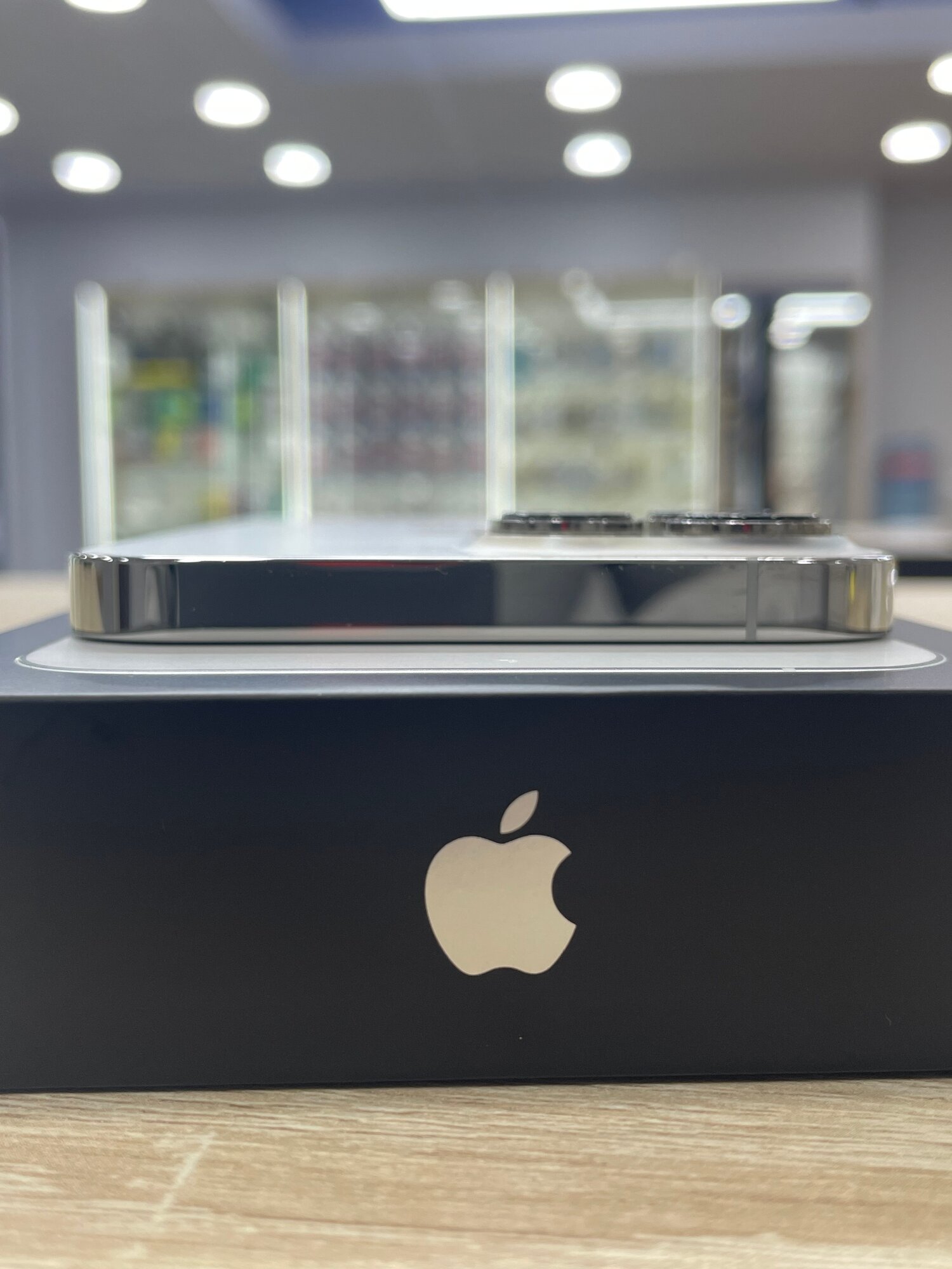 Смартфон Apple iPhone 13 Pro Max 256 ГБ RU, nano SIM+eSIM, серебристый — фото 1