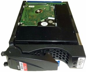 005050853 EMC Жесткий диск EMC 300GB 15K SAS 6G LFF HDD [005050853]