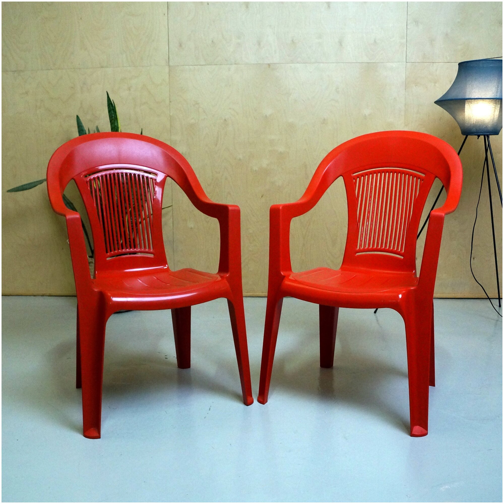 Садовые пластиковые кресла Венеция, Красный, 2 шт - фотография № 1