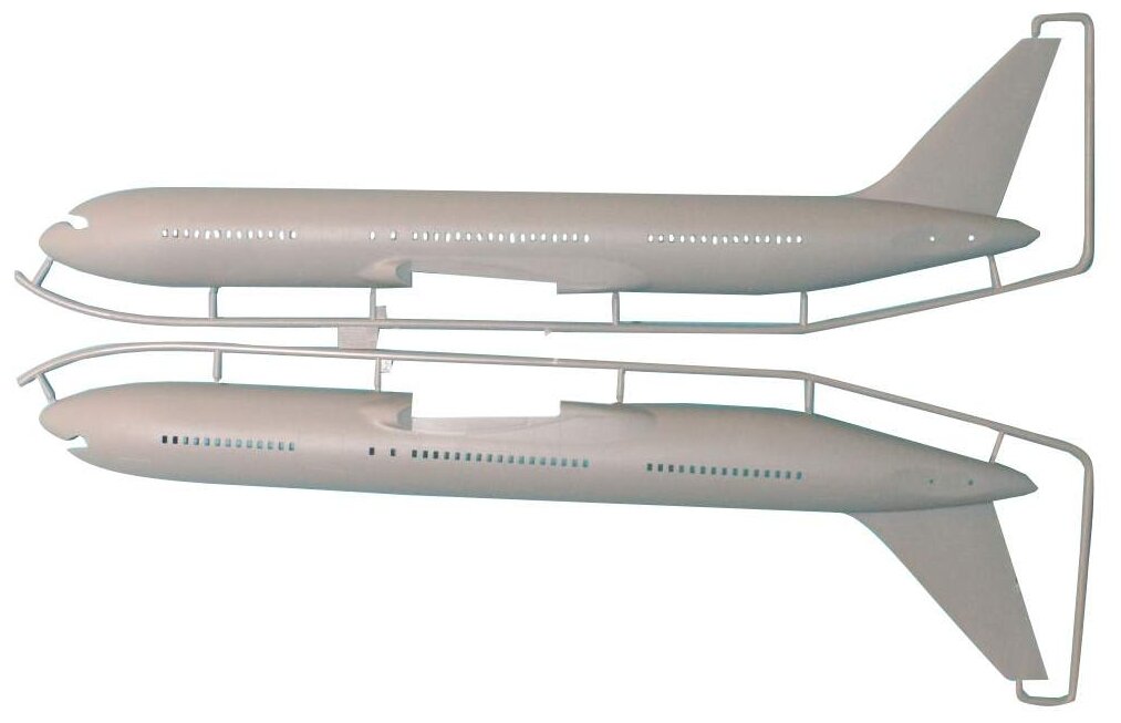 Сборная модель ZVEZDA Пассажирский авиалайнер Боинг 767-300 (7005ПН) 1:144 - фотография № 6