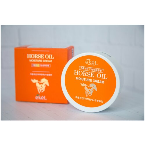 EKEL Moisture Cream Horse Oil Увлажняющий крем для лица с экстрактом лошадиного жира крем вв asiakiss с экстрактом лошадиного жира 60 мл