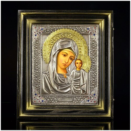 Икона "Казанская Божия Матерь" 31,5 x 27 см
