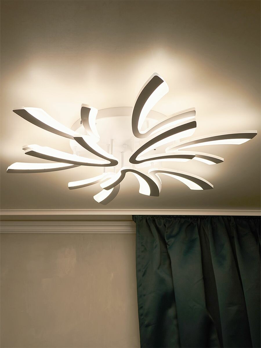 фото Люстры BarLamp белый