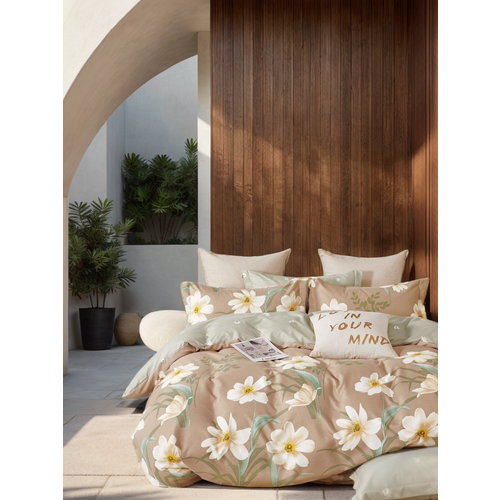 бежевый, коричневый, белый