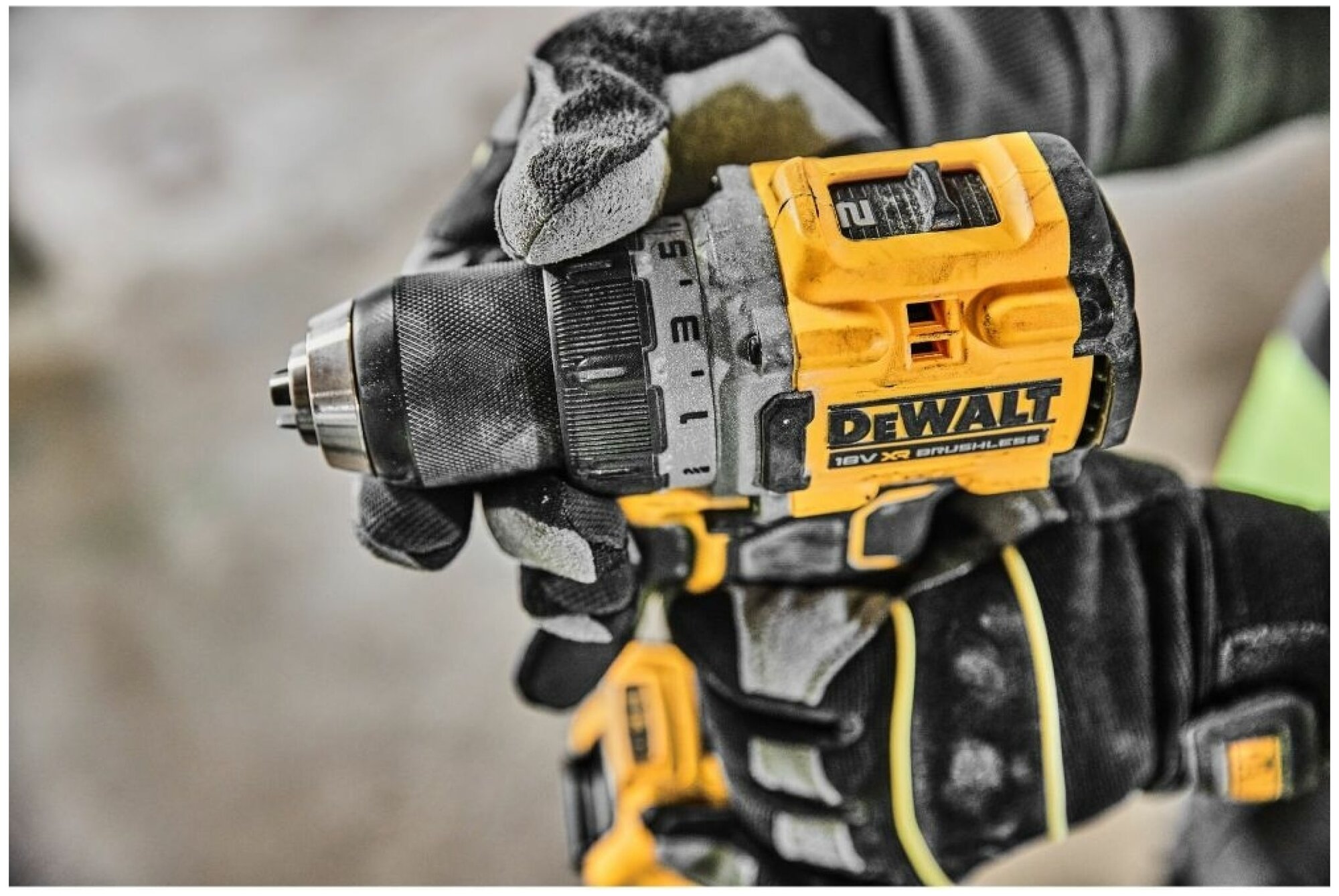 Шуруповерт аккумуляторный DeWalt DCD800P2T - фото №3