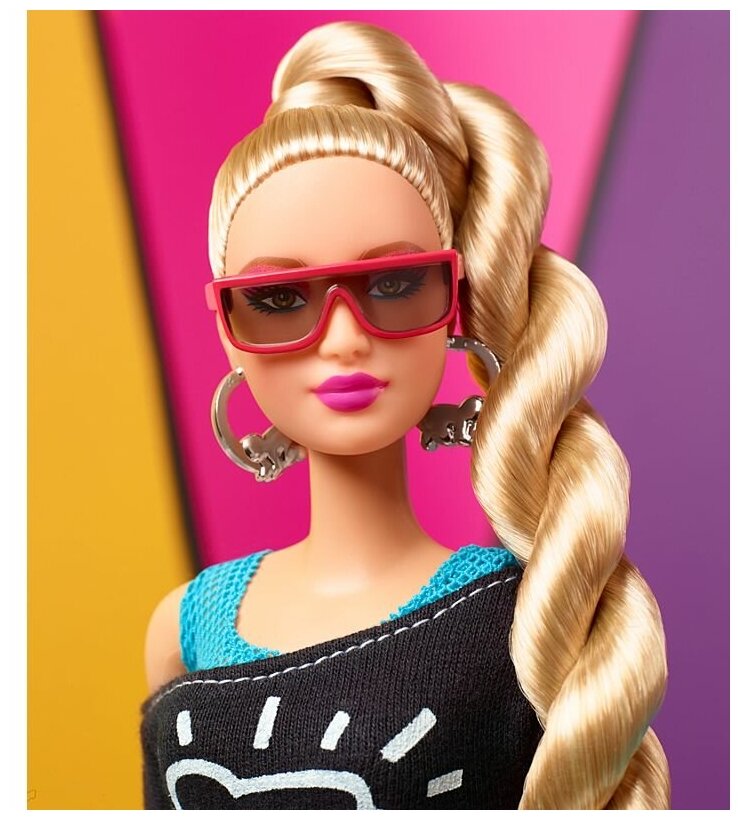 Коллекционная кукла Barbie Х Кит Харинг (FXD87) - фото №7