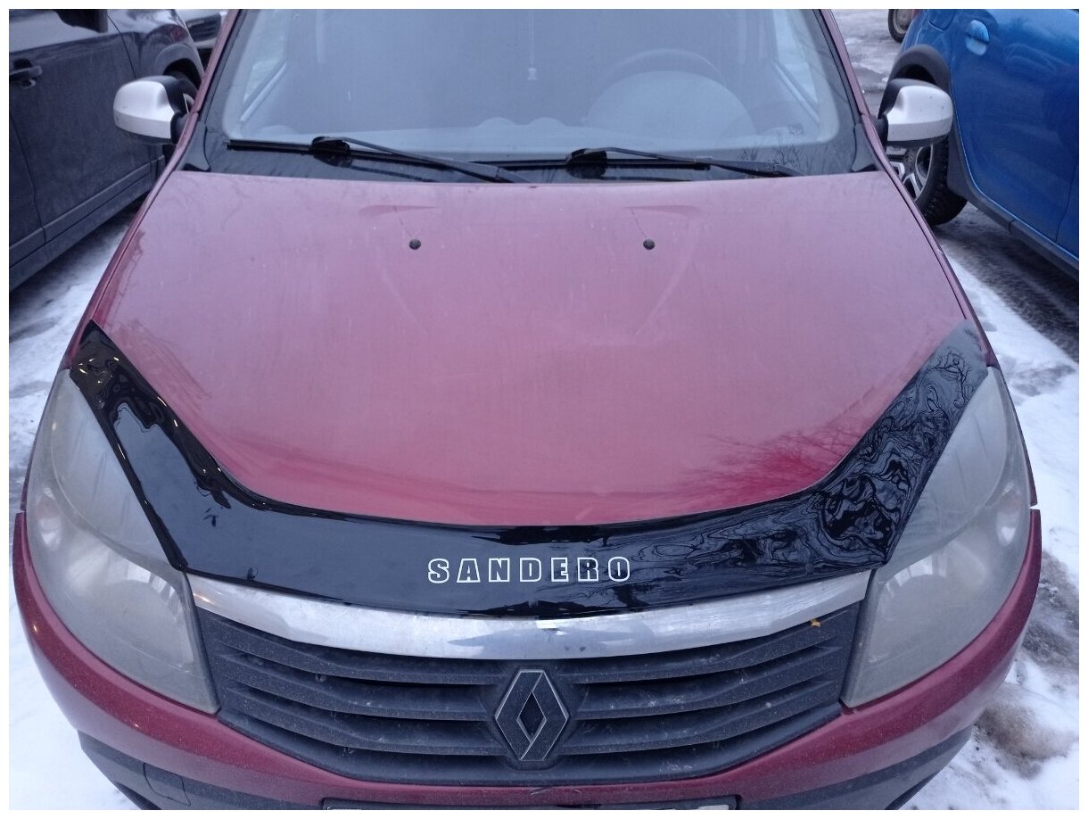 Дефлектор капота Renault Sandero с 2008 г. в.