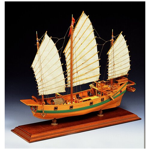 Сборная модель корабля для начинающих от Amati (Италия), Pirate junk, 400х330мм, М.1:100 сборная модель корабля для начинающих amati италия греческая бирема greek bireme м 1 35