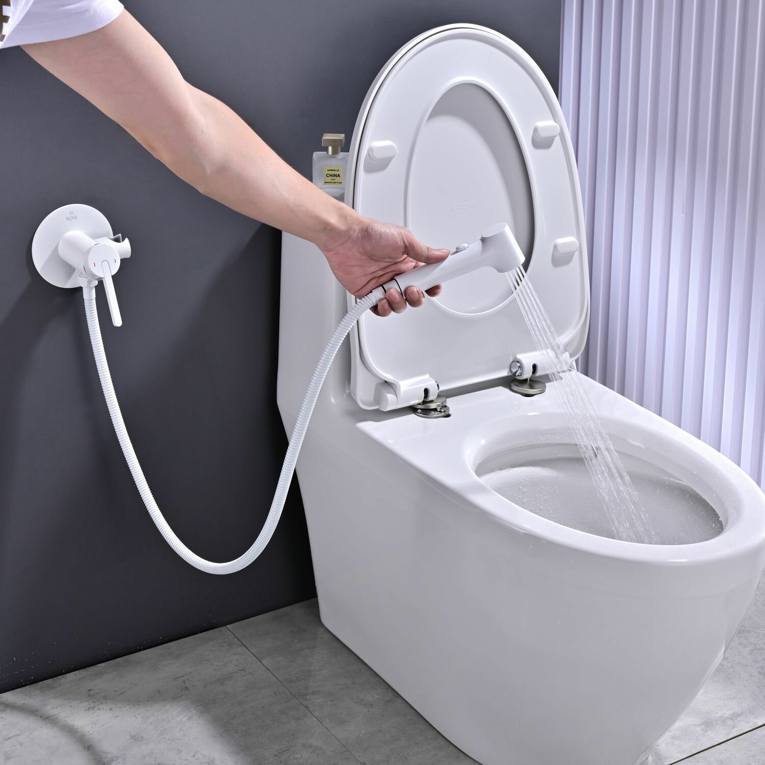 Гигиенический душ со смесителем Rose R235C, белый — фото 1