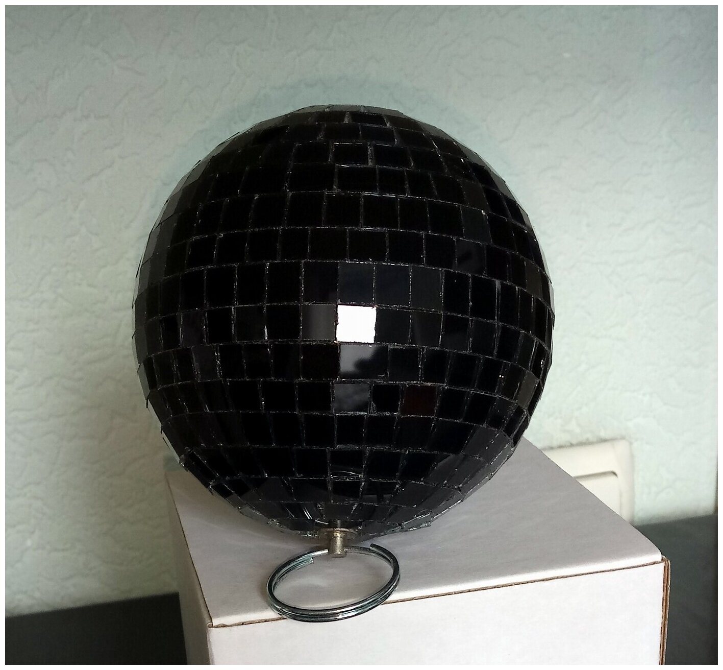 Зеркальный шар черного цвета 5 см