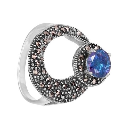 Серебряное кольцо 'Комета' с танзанитом и марказитами