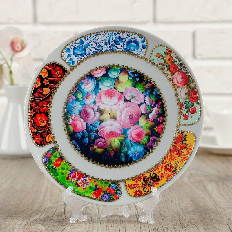 фото Тарелка декоративная "Русские мотивы. Жостовская роспись", настенная, d=20 см, ручная работа