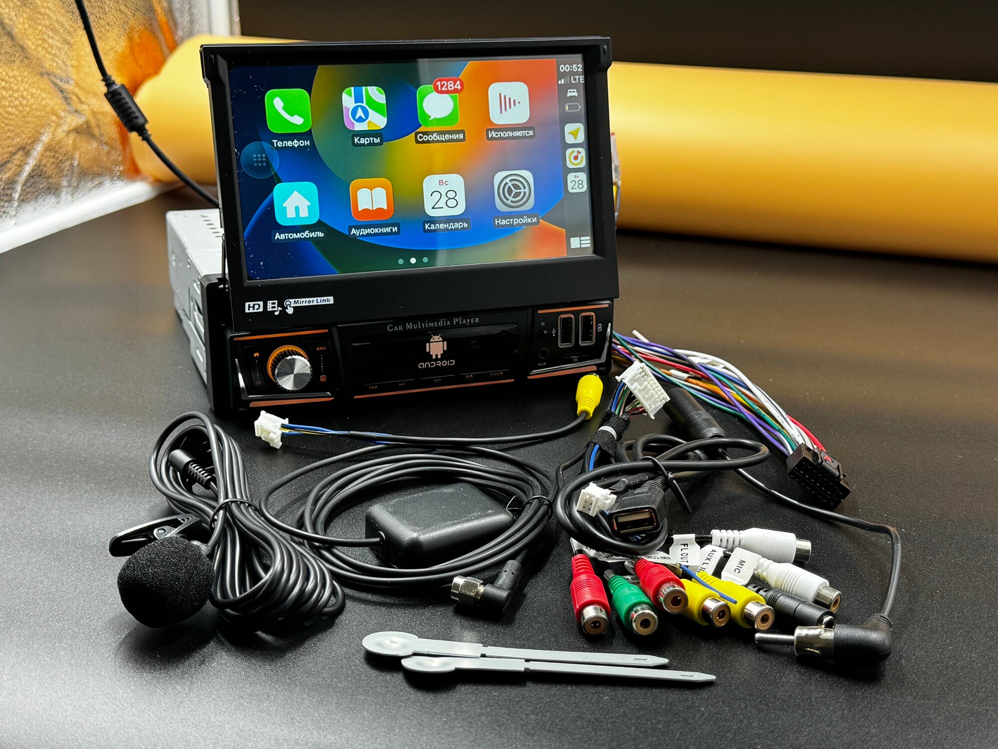Выдвижная Android 12 магнитола, 2+32 GB с сенсорным 7 дюймовым IPS экраном, типоразмер 1Din, есть GPS, Wi-Fi, Bluetooth, AUX, SD, USB — фото 1