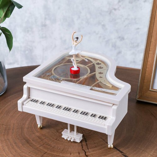 Шкатулка музыкальная 