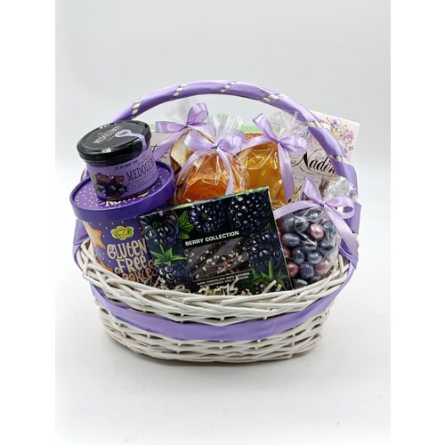 Подарочная корзина на выпускной (839)