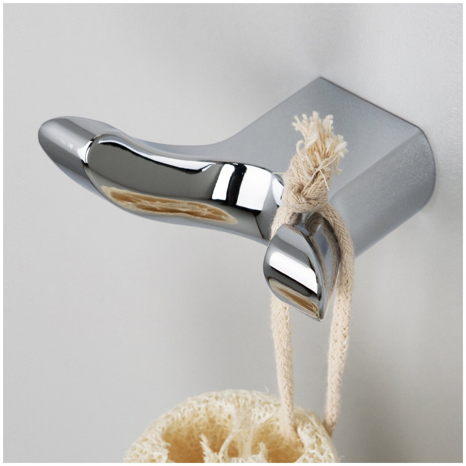 Крючок для ванной для полотенец металлический хром Berkel K-6823D WasserKRAFT