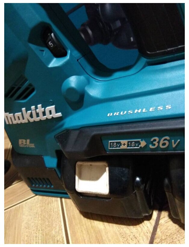 Перфоратор аккумуляторный Makita DHR282ZJU, без аккумулятора - фотография № 2