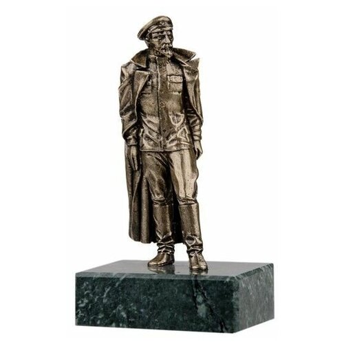 Статуэтка Ф. Э. Дзержинский на подставке