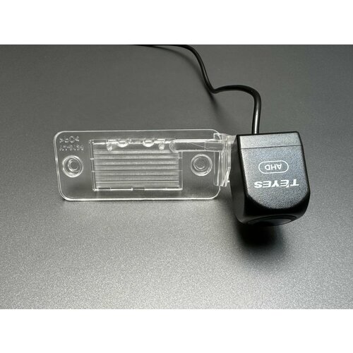 Камера заднего вида Teyes для Volkswagen Touareg Фольксваген Туарег 2002-2011 Sony AHD и Volkswagen Tiguan Фольксваген Тигуан 2007-2011 3790₽