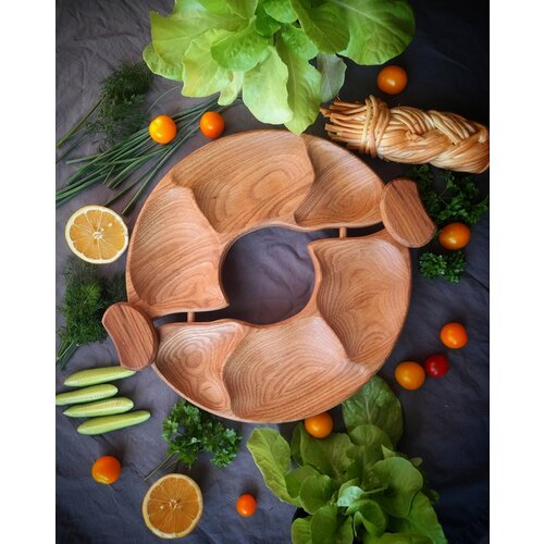 Поднос из натурального дуба для сервировки стола 32см