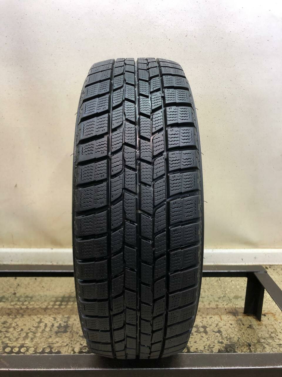 Goodyear Ice Navi 6 185/65 R15 БУ Шины Зимние