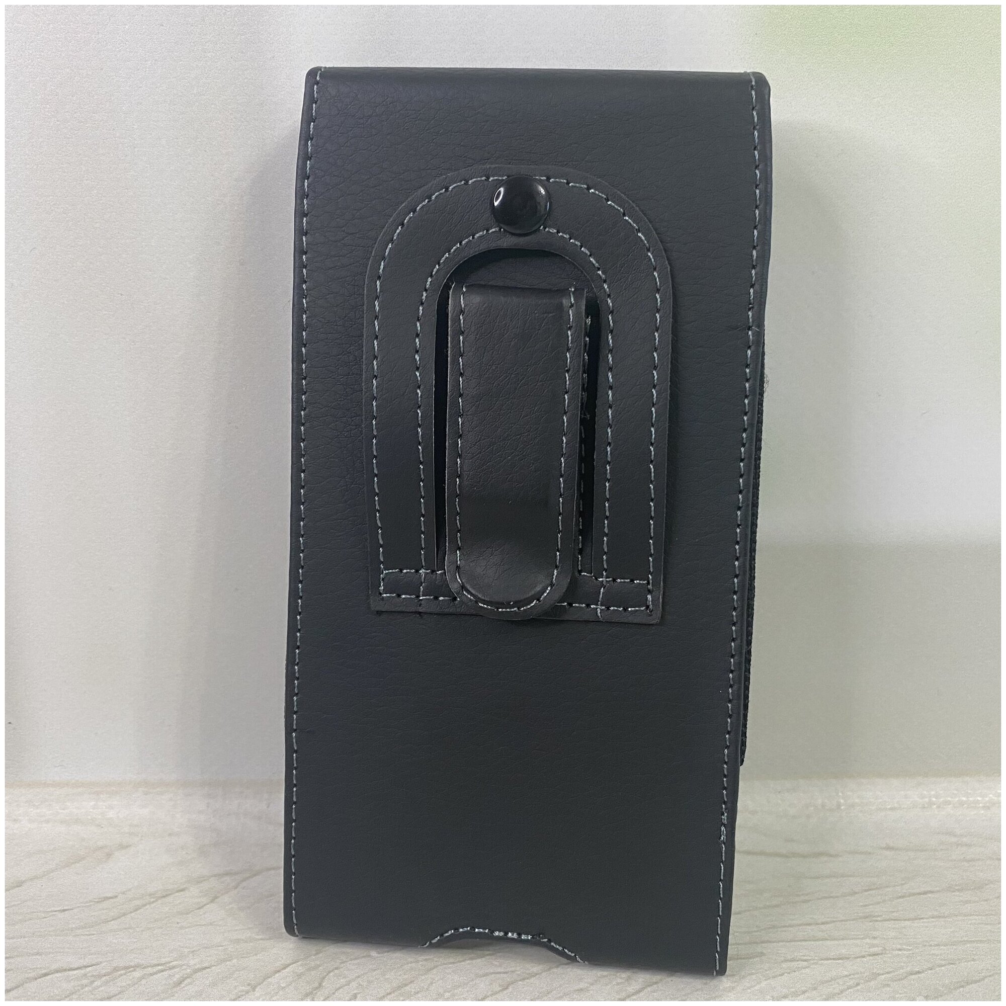 Чехол сумка кобура для телефона вертикальный черный / размер 85 мм на 170 мм с магнитной застежкой и двойным фиксатором