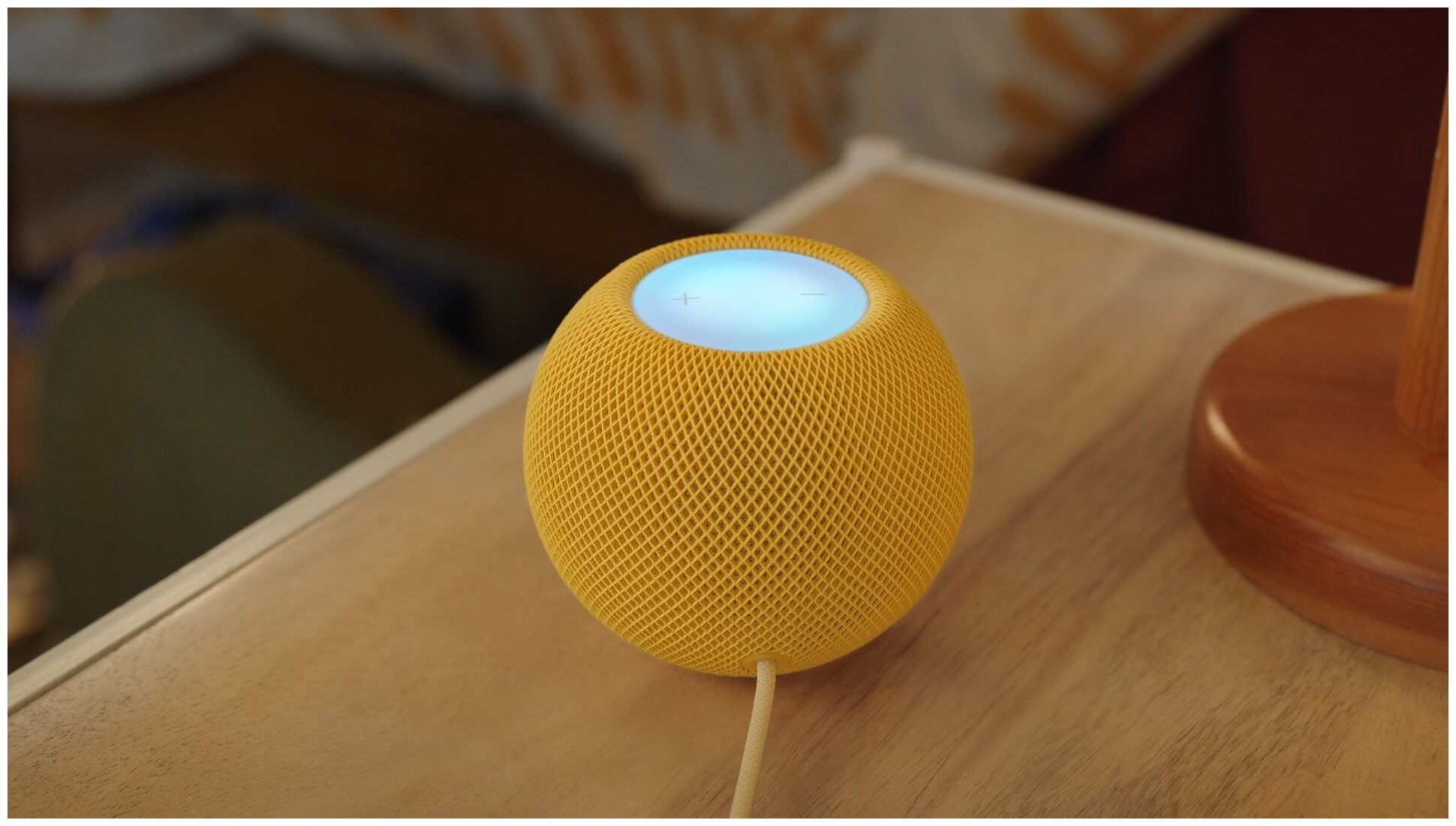 Умная колонка Apple HomePod mini, желтый