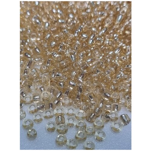 Бисер круглый блестящий. Огонёк Размер 10/0 Цвет золото светлое. Номер 11. Производство Китай.