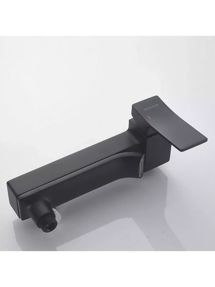 Cмеситель S4002H для ванны с душем черный — фото 1