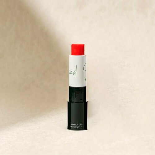 Бальзам для губ с оттенком Коралловое лето SHAISHAISHAI Sun Kissed Plumping Lip Balm 02 CORAL SUMMER 4 гр 2468₽