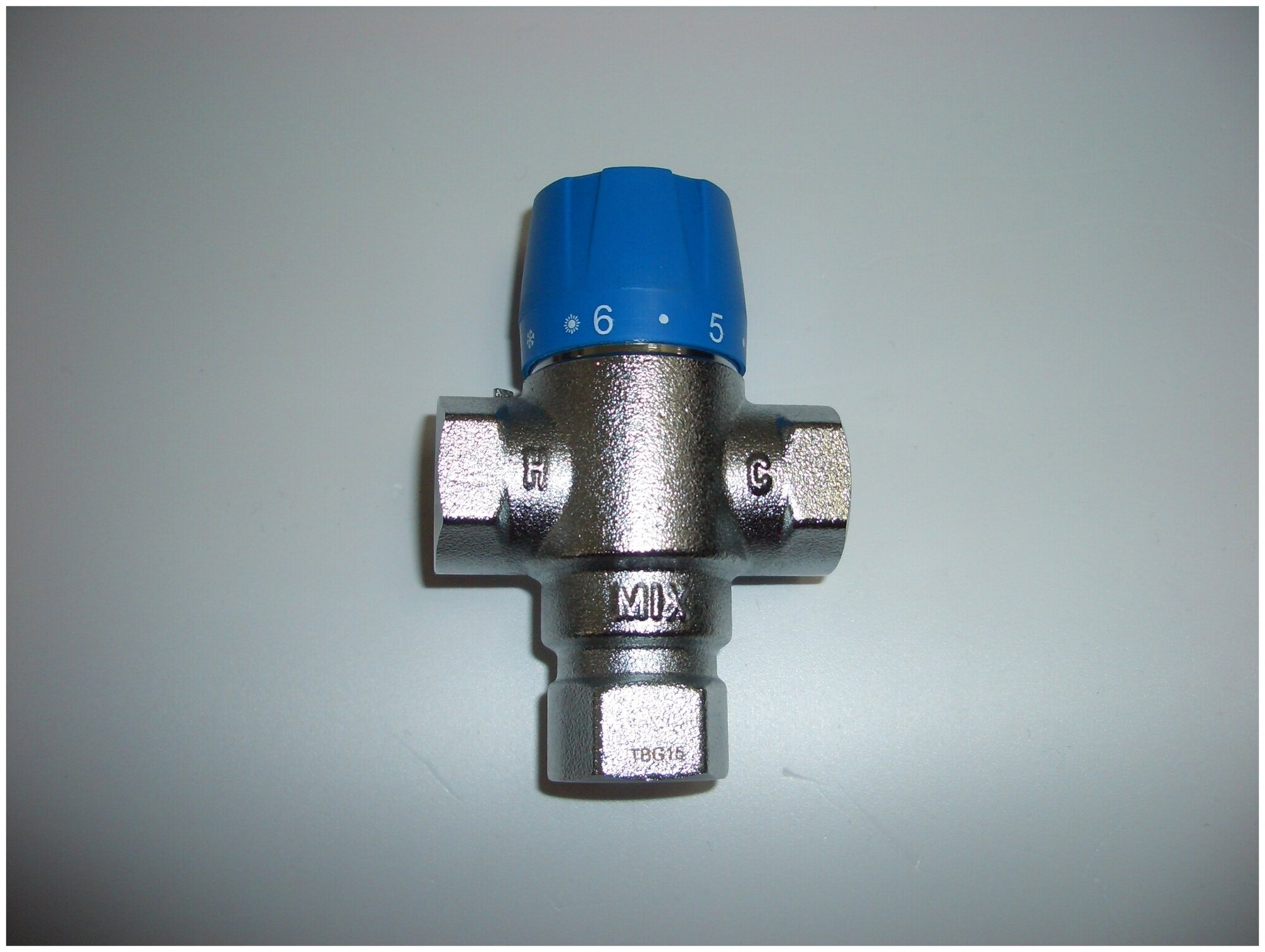 Термостатический смесительный клапан 1/2" TMV811-02