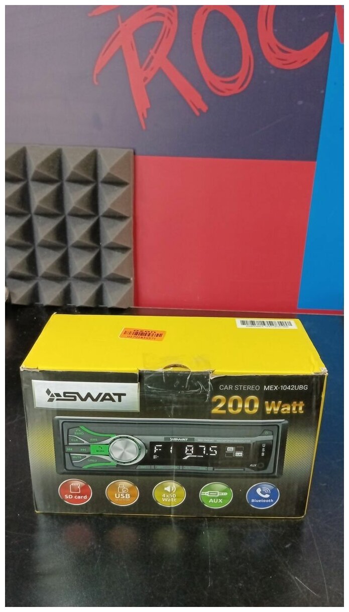 Автомагнитола Swat Mex-1042ubg /1 Din,4х50 Вт, Bt, Mp3, Usb, Sd, 2rca Зел. Кнопки/ Swat Swat Mex-1042ubg SwatSWATMEX1042UBG