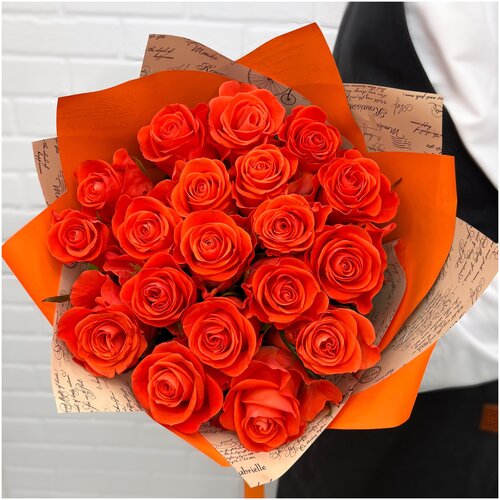Розы. Букет из 19 оранжевых роз.
