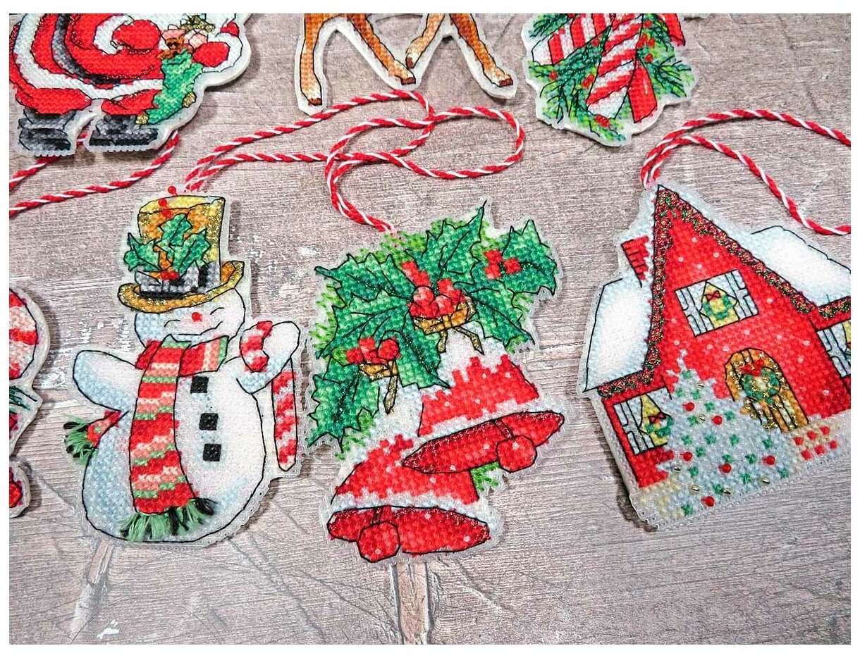 Leti966 Набор для вышивания LetiStitch 'Рождественские игрушки' 10*9см - фото №4
