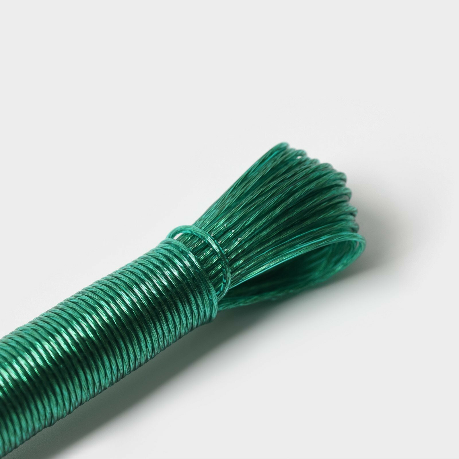 Верёвка бельевая с металлической нитью Доляна, d=2 мм, длина 20 м, цвет микс - фотография № 6
