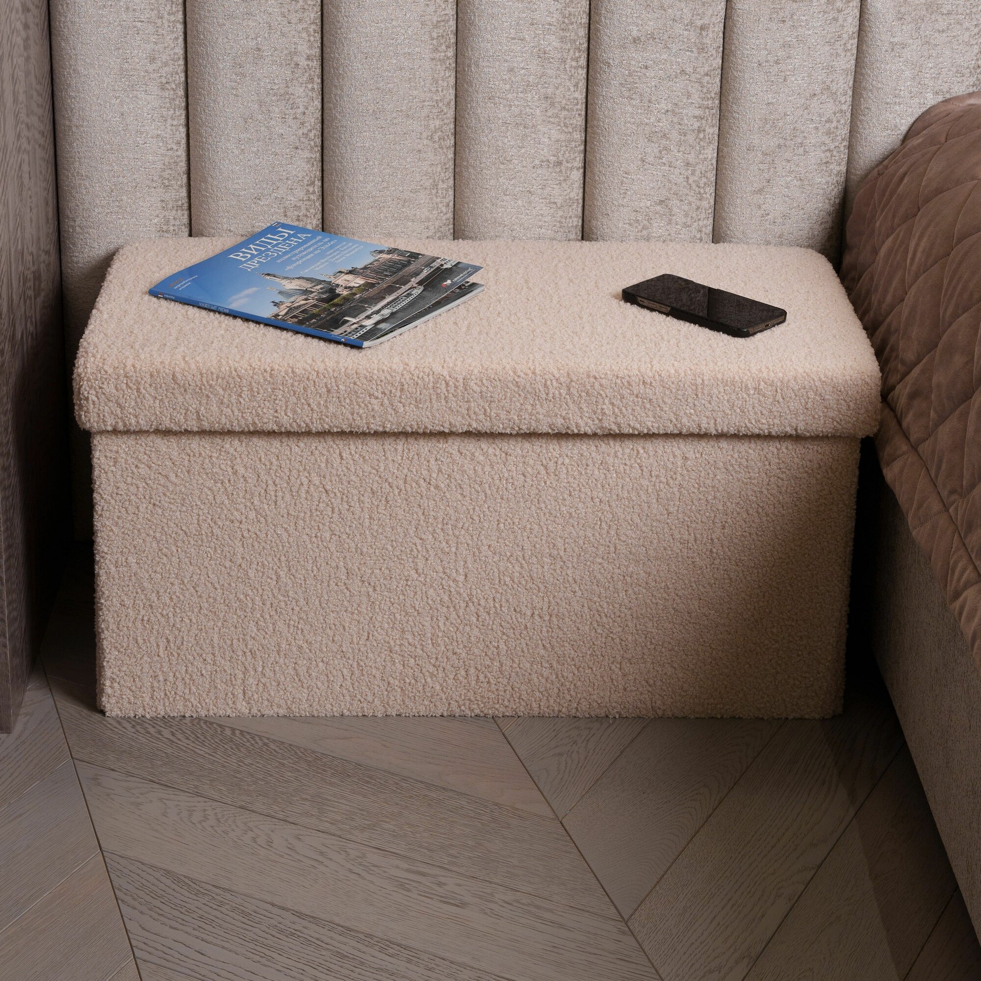 фото Складной пуфик с ящиком для хранения