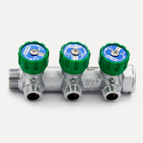 Изображение товара Коллектор 3/4"х1/2"НР - 3 выхода плоский с регулировочными вентилями для водоснабжения хром VER403-A