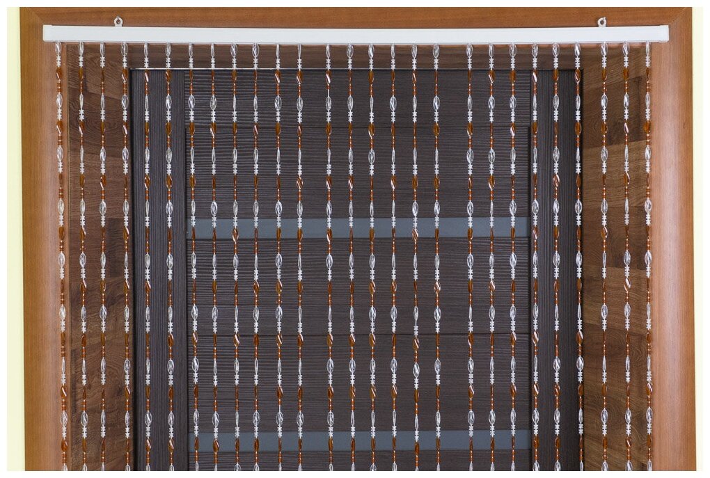 Пластиковая бисерная штора-висюльки из акриловых бусин 90х190 см 27 нитей коричневая - фотография № 4