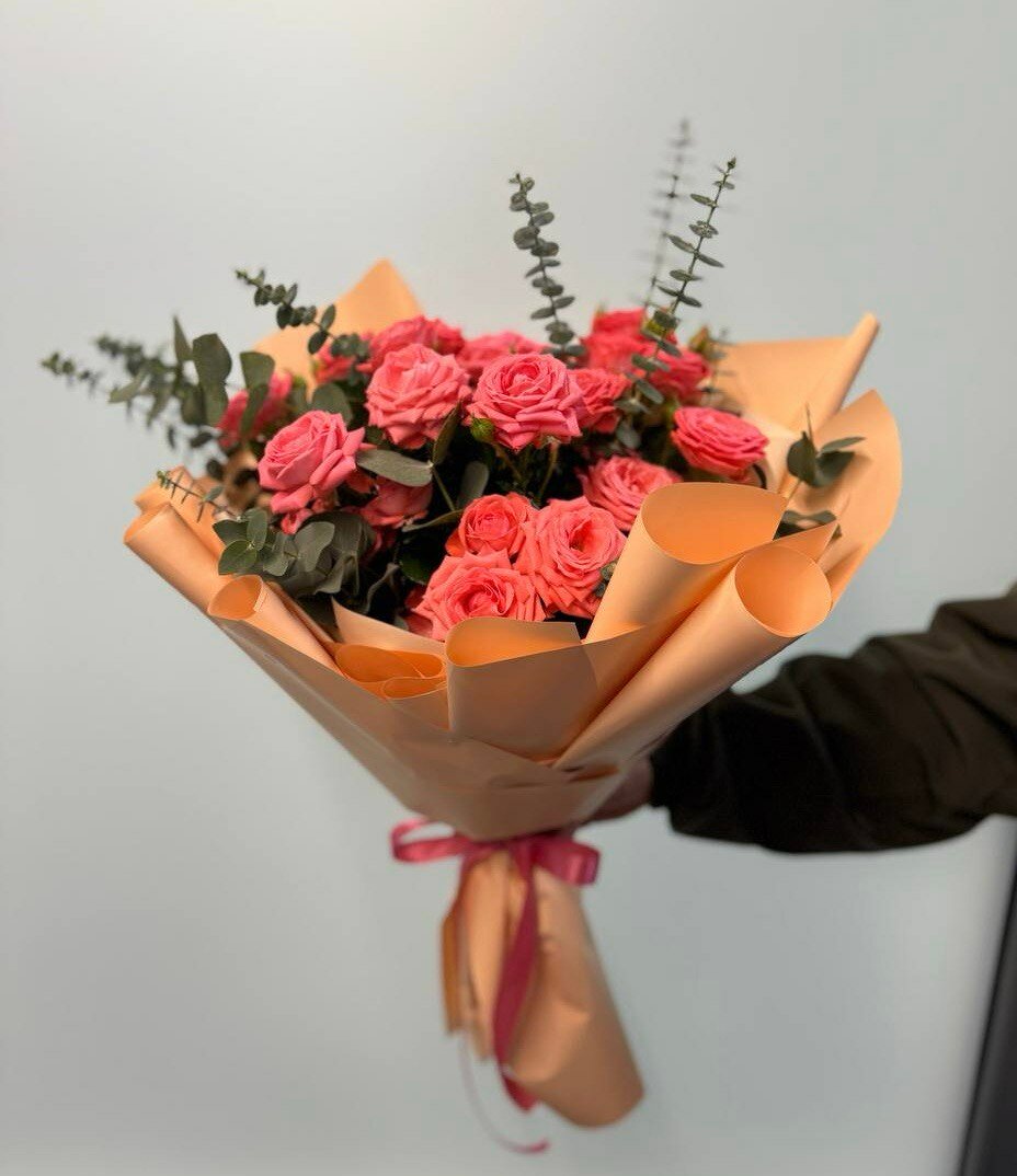 Букет wowflo "Кустовые Розы", монобукет, высота 50см, 7цветов — фото 1