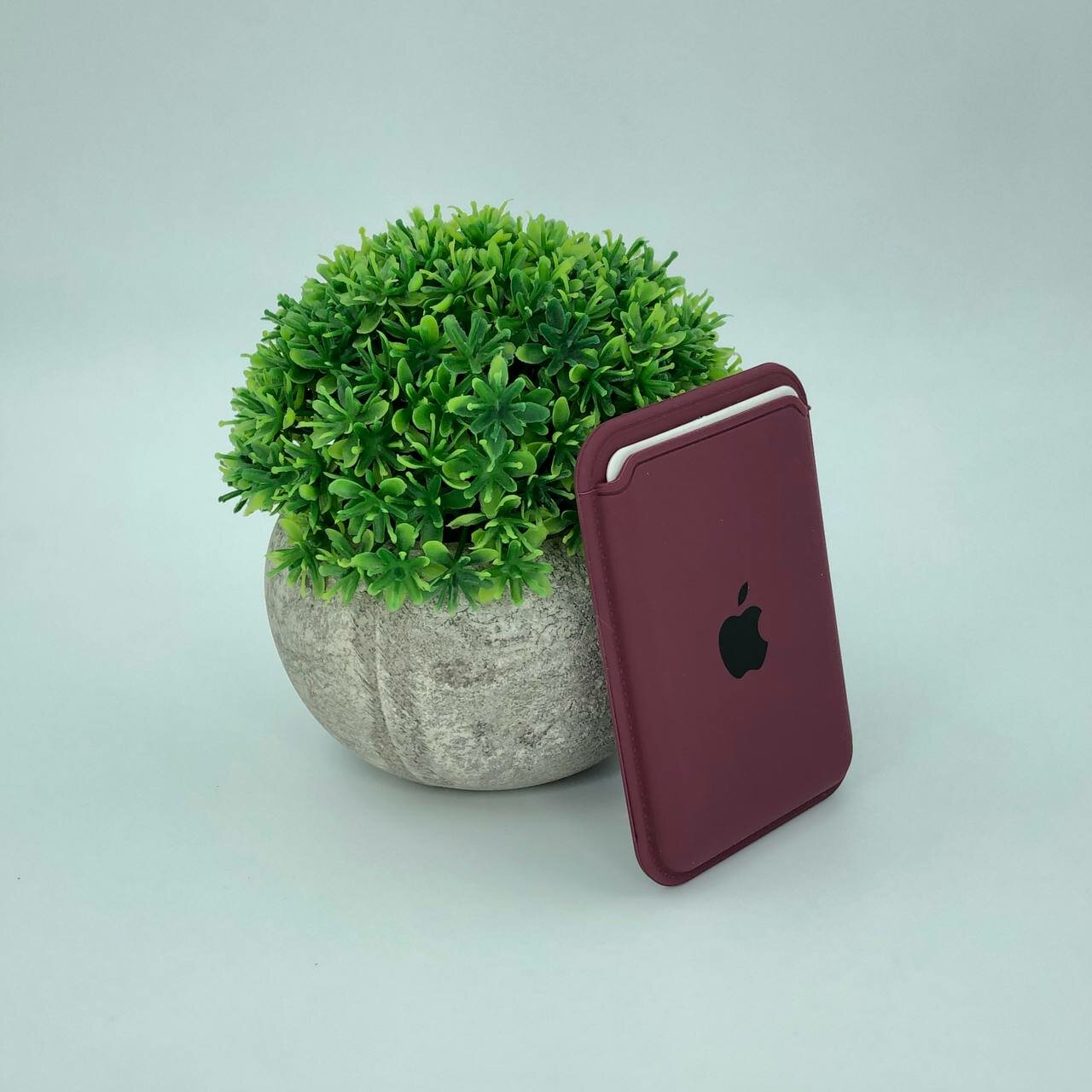 Силиконовый картхолдер MagSafe для Apple iPhone / Эпл Айфон / Cardholder / Визитница / Silicone Wallet with MagSafe - Soft-Touch покрытие